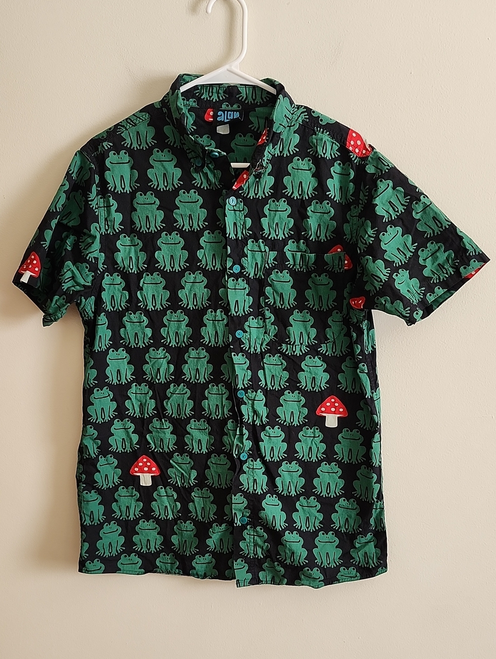 ALab Black Short-Sleeve Button-Up with Green Frog Red Mushroom Print 100 Cotton